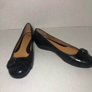 *Nuture Dress Shoes 10 M Navy? Leather Low Wedge Heels